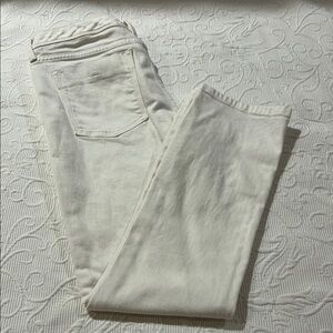 Banana Republic White Skinny Jeans Versatile Style. Size 28